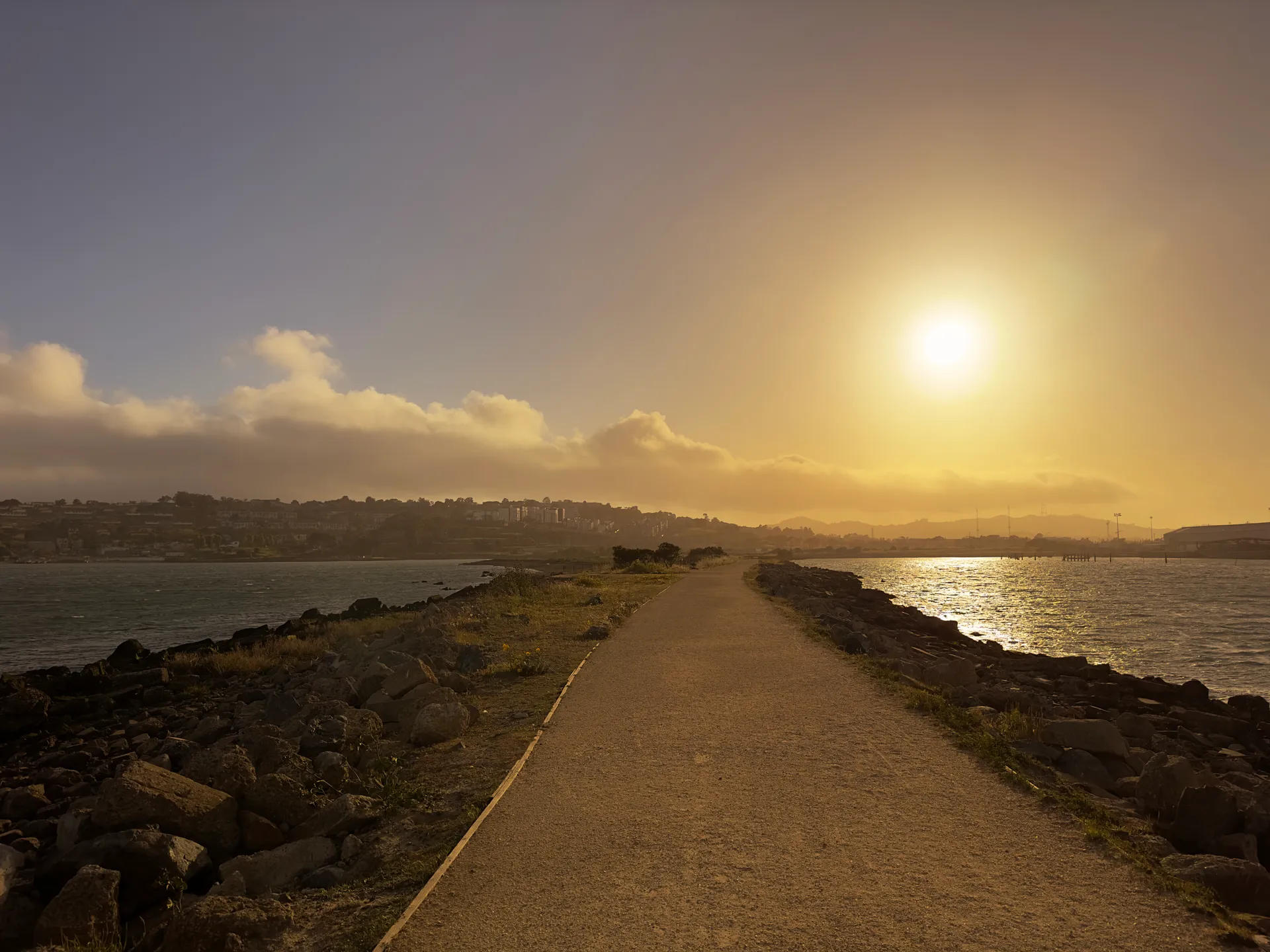 A path back from the end of Heron's Head Park