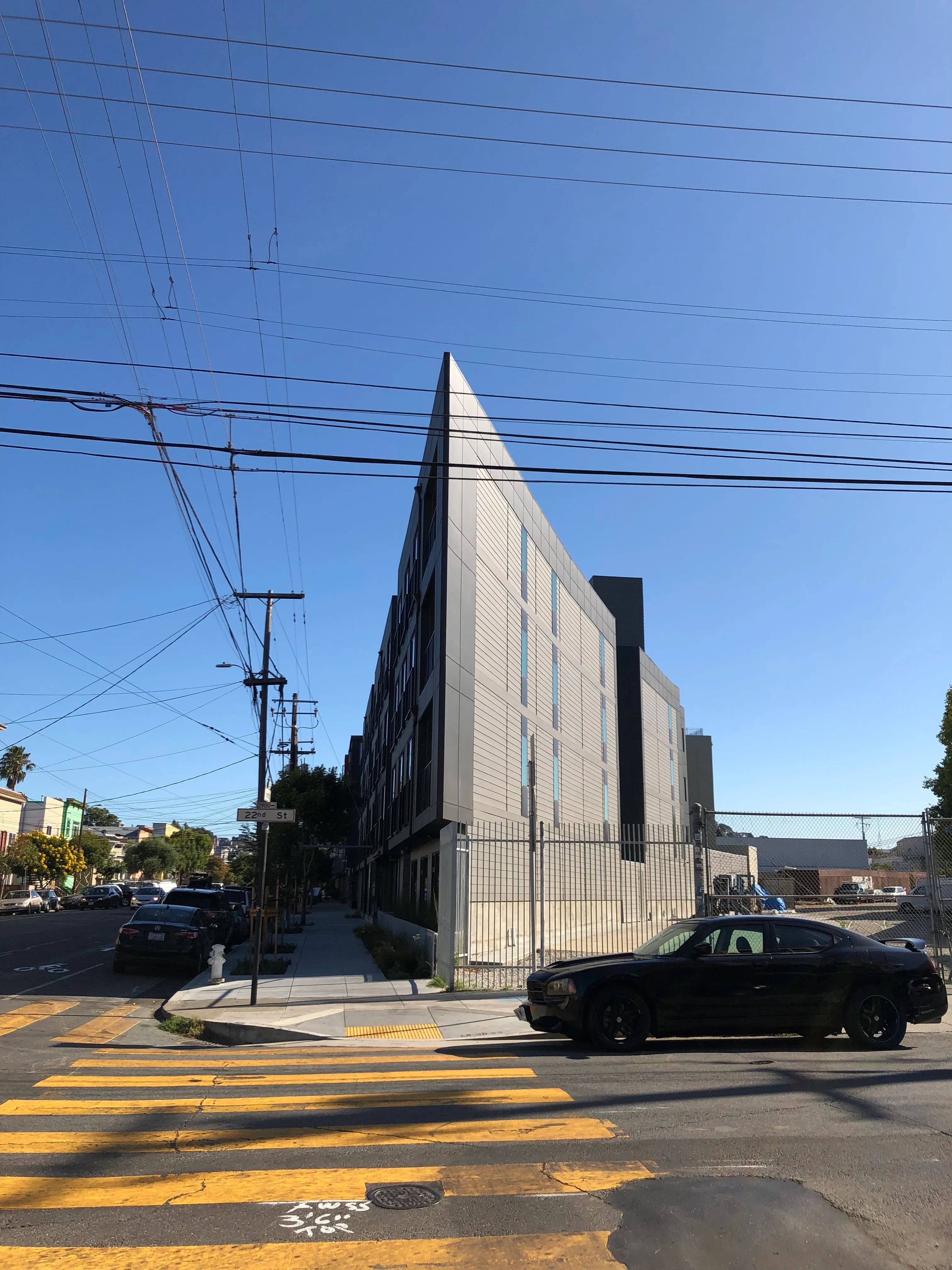 A building built along a parallel street