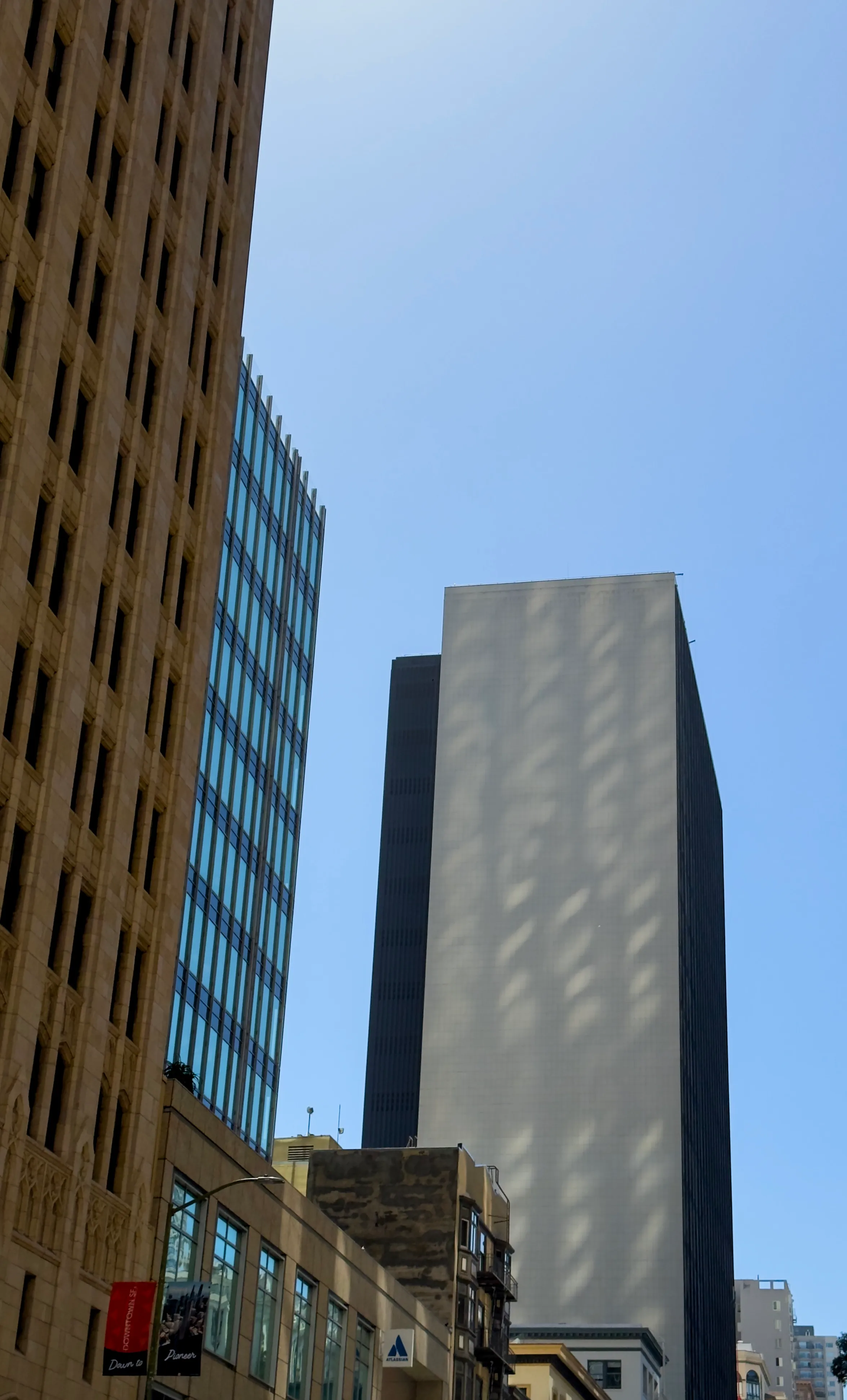 A building in Financial District on a sunny day